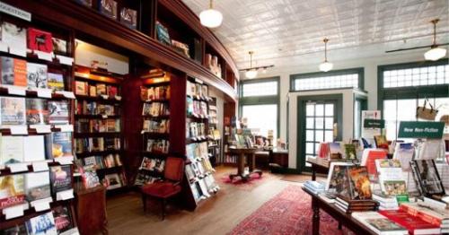 RJ Julia Booksellers