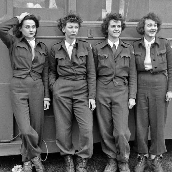 WWII Red Cross Clubmoble Girls