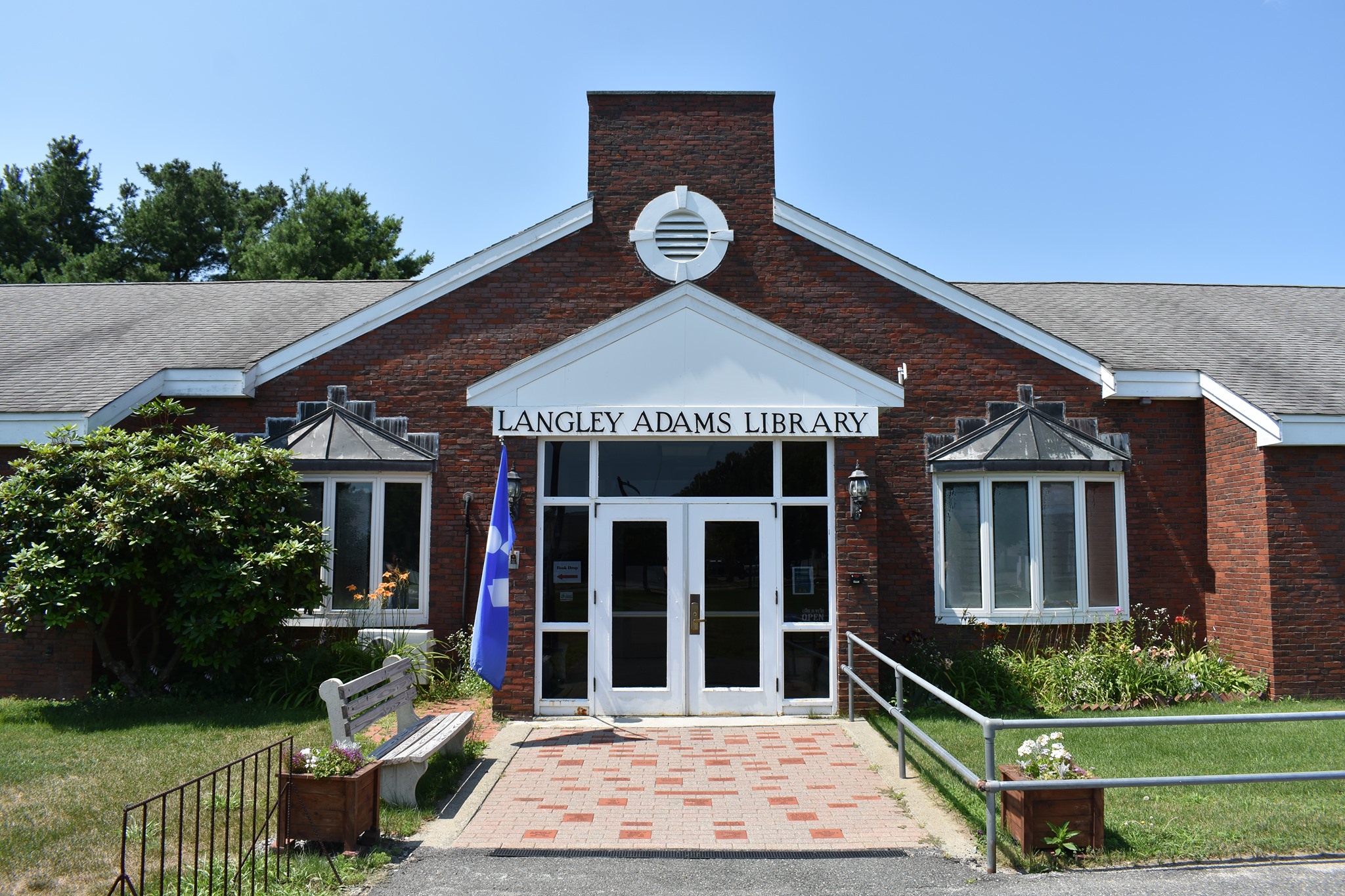 Groveland-library